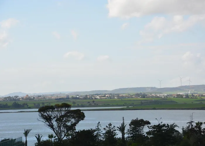 Apartment Sea And Salt Panoramic View Larnaka