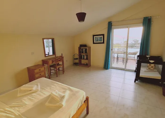 Apartment Sea And Salt Panoramic View Larnaca